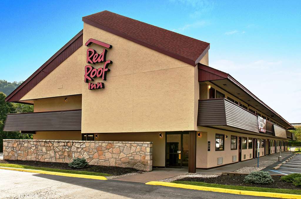 Red Roof Inn Fairmont Exterior foto